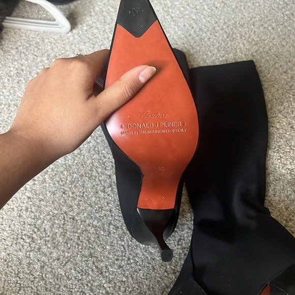 BRAND NEW Donald J. Pliner Black Heeled Boots - Picture 2 of 3